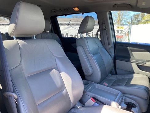 Used 2012 Honda Odyssey EX-L image 18