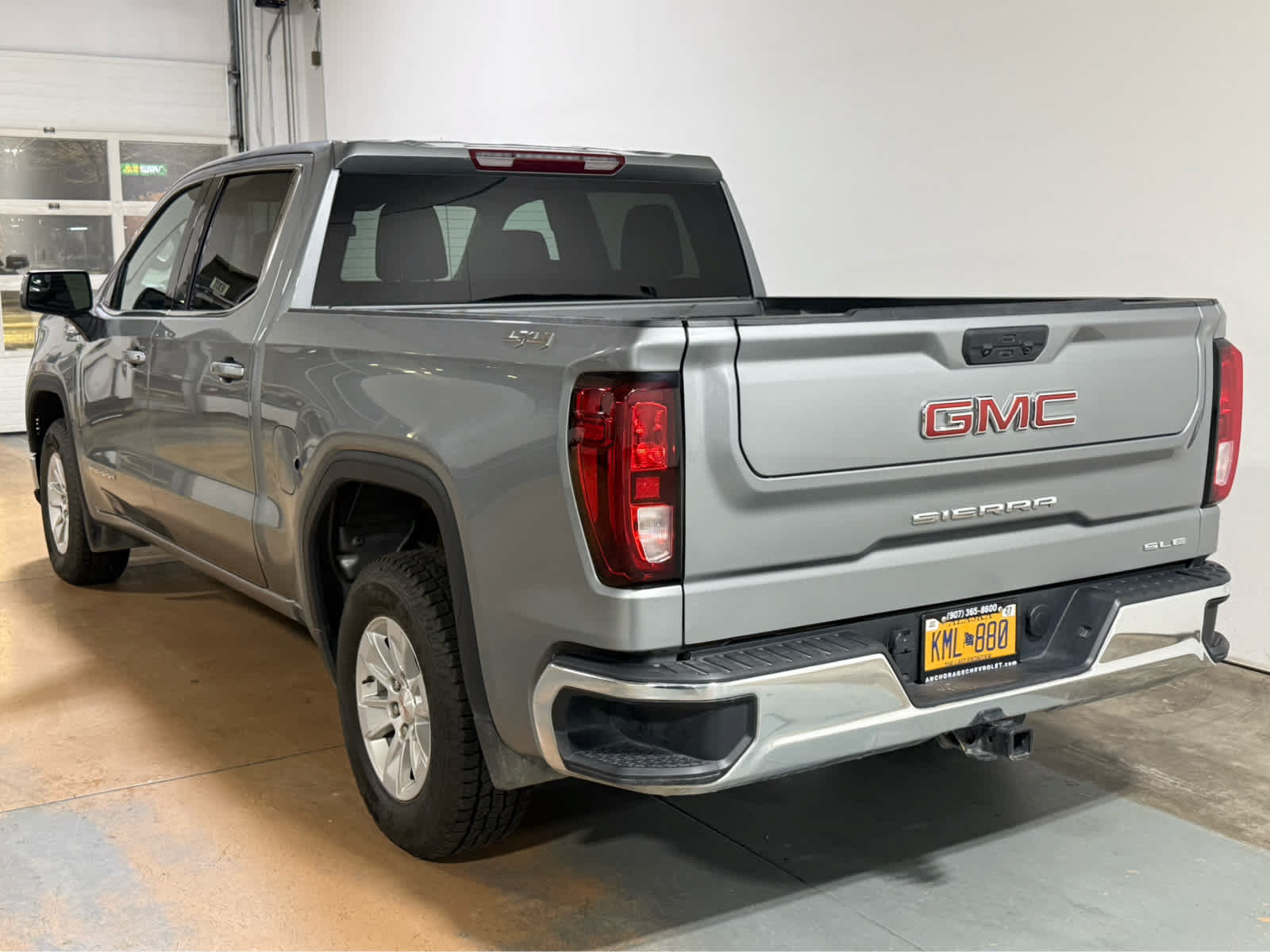 Used 2024 GMC Sierra 1500 SLE AWD/4WD image 3