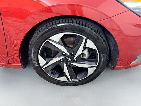 Used 2021 Hyundai Elantra Limited FWD image 32