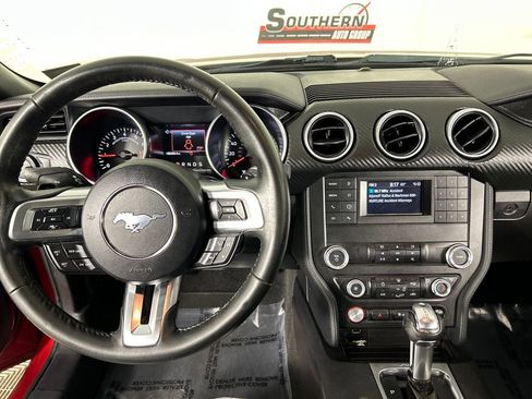 Used 2019 Ford Mustang Coupe image 17