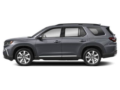 Used 2024 Honda Pilot Touring image 3