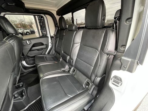 Certified 2022 Jeep Gladiator Overland w/ Popular Equipment Package image 32