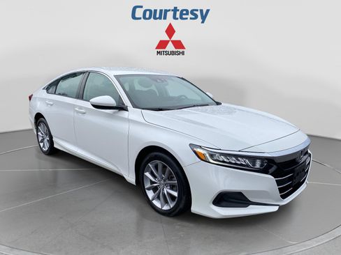 Used 2022 Honda Accord LX image 7