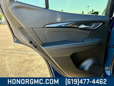 Used 2023 Buick Envision Essence image 18