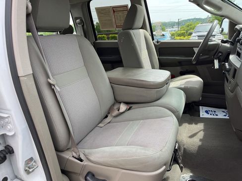 Used 2007 Dodge Ram 1500 Truck SLT RWD image 15