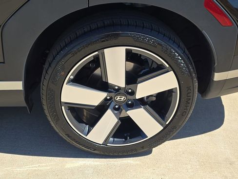 Used 2025 Hyundai Santa Fe Limited FWD image 34