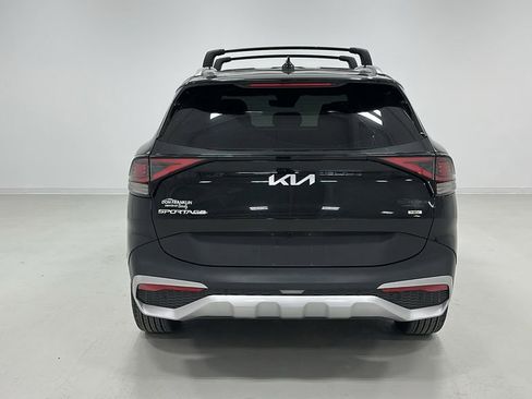 Used 2024 Kia Sportage EX image 4