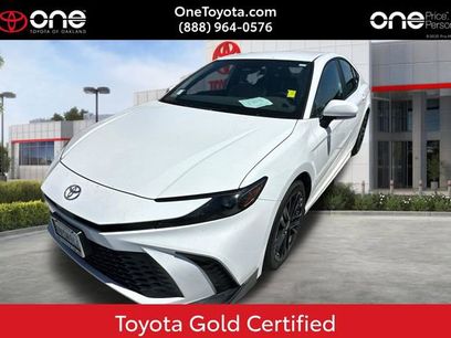 Used 2025 Toyota Camry SE w/ Convenience Package