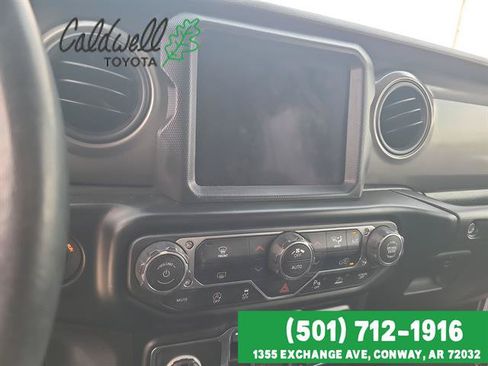 Used 2022 Jeep Wrangler Unlimited Sport AWD/4WD image 17