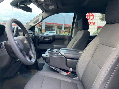 Used 2025 Chevrolet Silverado 1500 Custom w/ LPO, Dark Essentials Package image 10