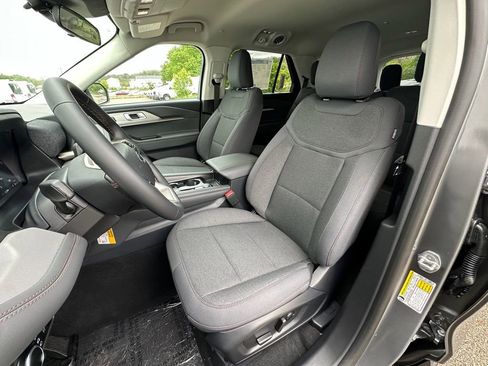 New 2026 Ford Explorer Active AWD/4WD image 15
