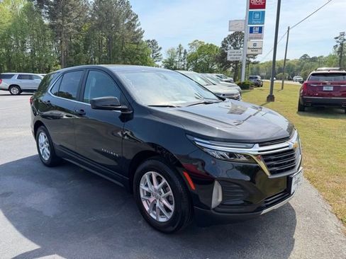 Certified 2023 Chevrolet Equinox LT FWD image 3