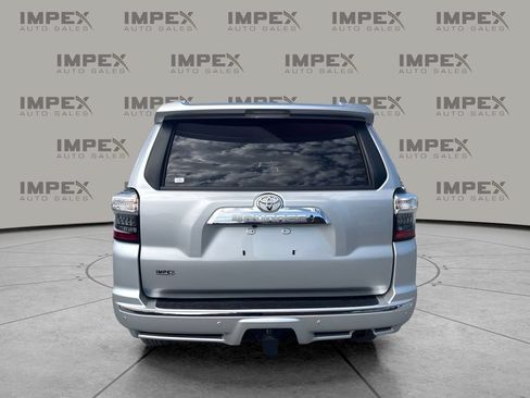 Used 2024 Toyota 4Runner Limited AWD/4WD image 4