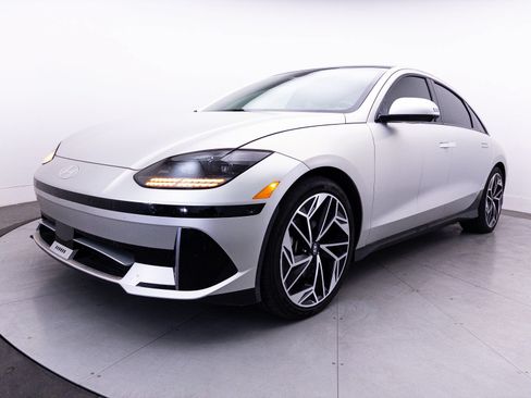 Used 2023 Hyundai Ioniq 6 Limited RWD image 15