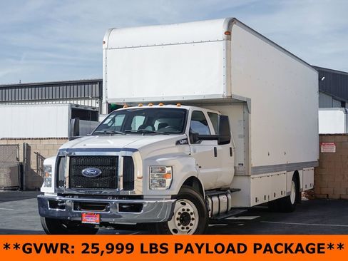 Used 2016 Ford F650 2WD Crew Cab Super Duty image 4
