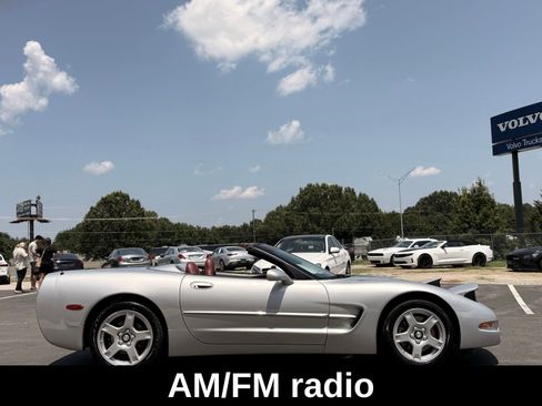 Used 1999 Chevrolet Corvette Convertible w/ Memory Pkg image 8