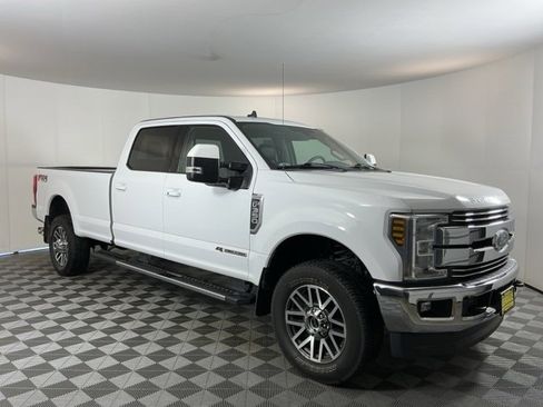 Used 2019 Ford F350 Lariat w/ Lariat Ultimate Package image 3