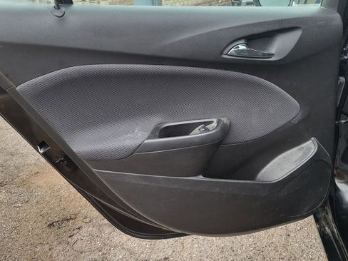 Used 2018 Chevrolet Cruze LT w/ Sun And Sound Package image 14