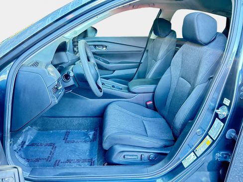 Used 2024 Honda Accord EX image 11