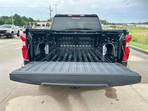 Used 2024 Chevrolet Silverado 1500 Custom image 20