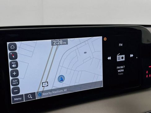 Used 2024 Hyundai Palisade Limited AWD/4WD image 12