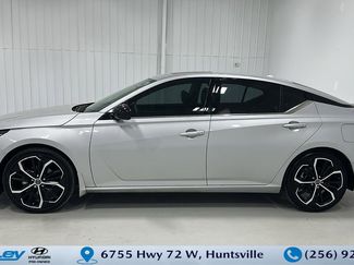 Used 2023 Nissan Altima 2.5 SR w/ SR Premium Package video 1