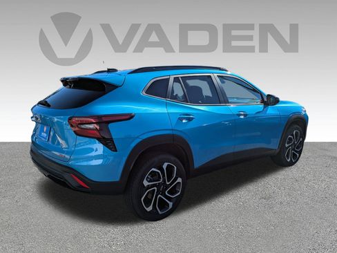 Used 2025 Chevrolet Trax RS w/ Sunroof Package image 25