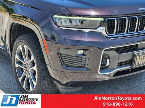 Used 2022 Jeep Grand Cherokee L Overland w/ Luxury Tech Group IV AWD/4WD image 10