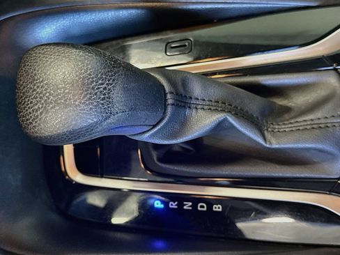 Used 2020 Toyota Corolla LE w/ LE Premium Package FWD image 18