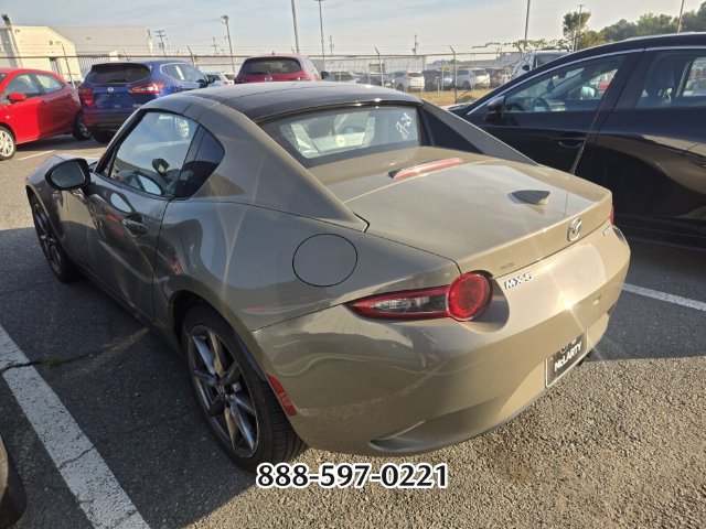 Used 2023 MAZDA MX-5 Miata Grand Touring RWD image 2