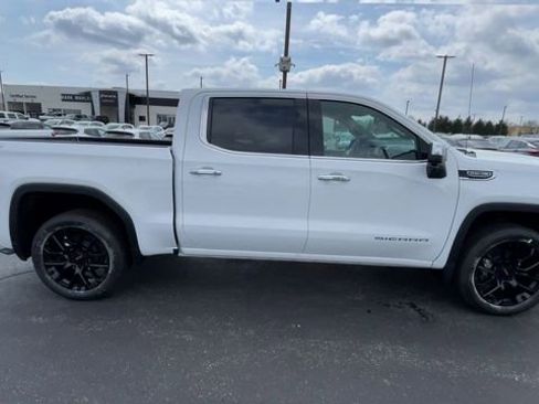 New 2026 GMC Sierra 1500 SLT w/ SLT Convenience Package image 3