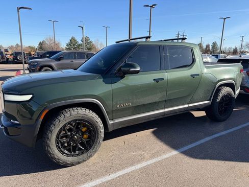 Used 2022 Rivian R1T Adventure image 1