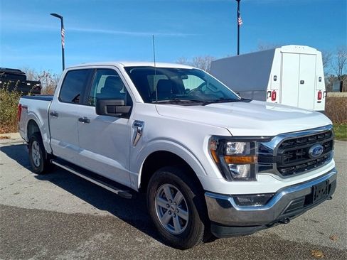 Used 2023 Ford F150 XLT image 4