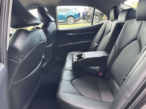 Used 2024 Toyota Camry SE image 16