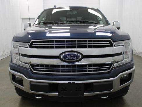 Used 2018 Ford F150 Lariat w/ Equipment Group 502A Luxury AWD/4WD image 3