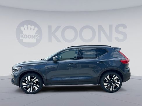 New 2026 Volvo XC40 B5 Ultra w/ Protection Package Premier AWD/4WD image 2