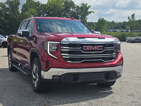 Used 2023 GMC Sierra 1500 SLT w/ SLT Premium Plus Package AWD/4WD image 7