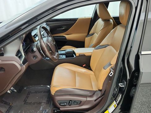 Used 2020 Lexus ES 300h w/ Premium Package FWD image 21