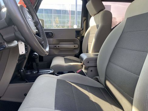 Used 2008 Jeep Wrangler X image 13