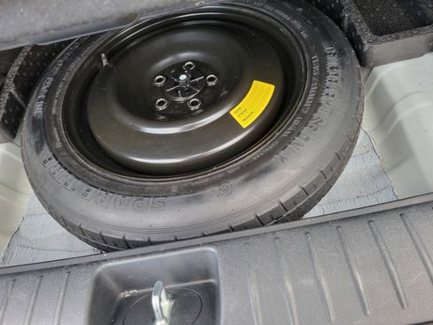 Used 2023 Kia Sportage EX image 37