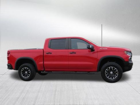 Used 2022 Chevrolet Silverado 1500 ZR2 w/ Technology Package image 2