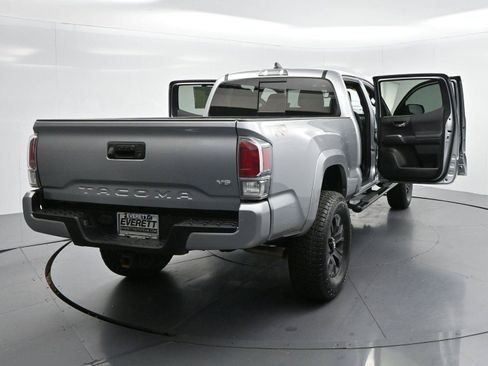 Used 2020 Toyota Tacoma TRD Sport RWD image 37