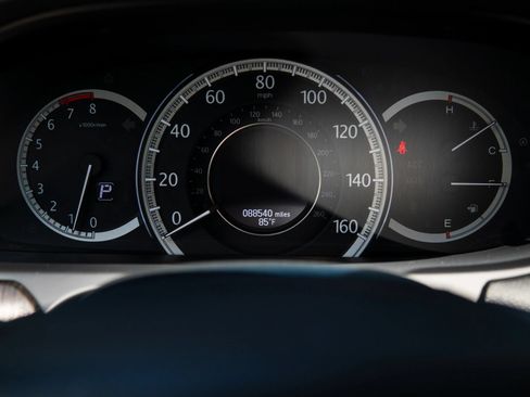Used 2013 Honda Accord Touring image 20