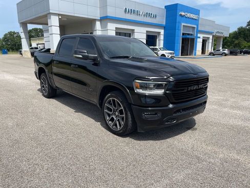 Used 2019 RAM 1500 Laramie AWD/4WD image 7