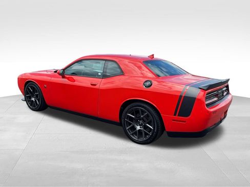 Used 2017 Dodge Challenger R/T Scat Pack RWD image 3