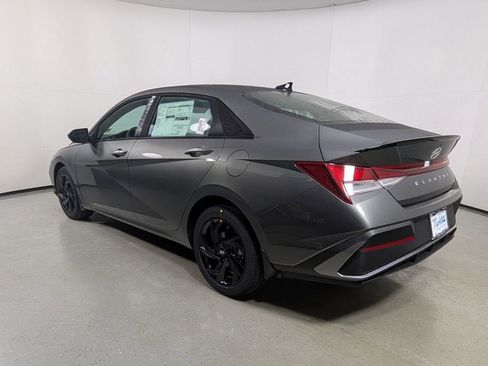 New 2026 Hyundai Elantra Sport image 5