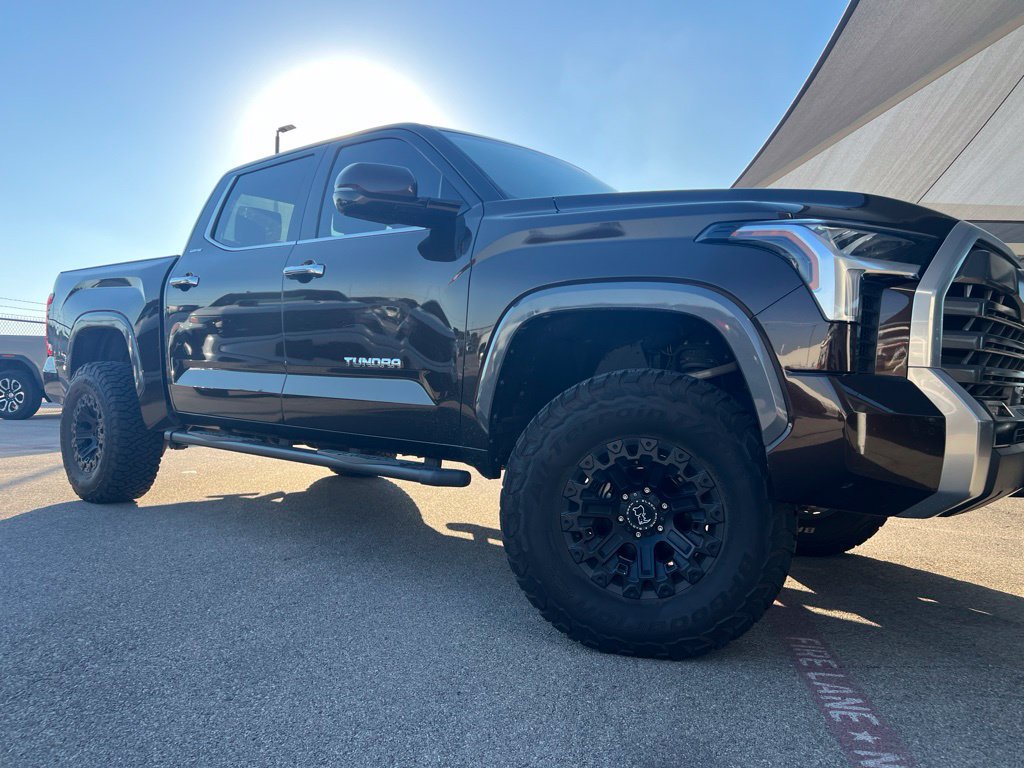 Used 2024 Toyota Tundra Limited w/ Power Package AWD/4WD image 2
