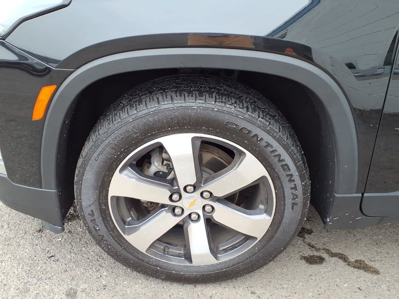 Certified 2023 Chevrolet Traverse LT w/ LT Premium Package AWD/4WD image 8