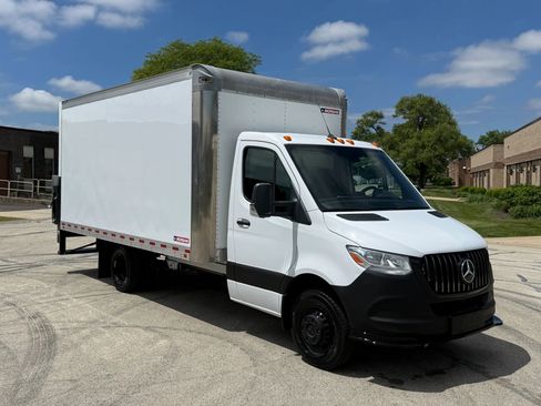 Used 2019 Mercedes-Benz Sprinter 170 w/ Chrome Grille Package image 1