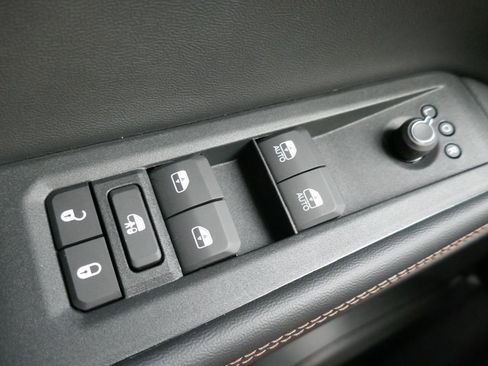 New 2026 Jeep Cherokee Overland w/ Trailer Tow Group image 20